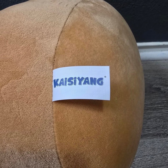 NWT Food Sweet Plush Cinnamon Roll Pillow Swirly Icing Top With Hearts - Picture 3 of 7